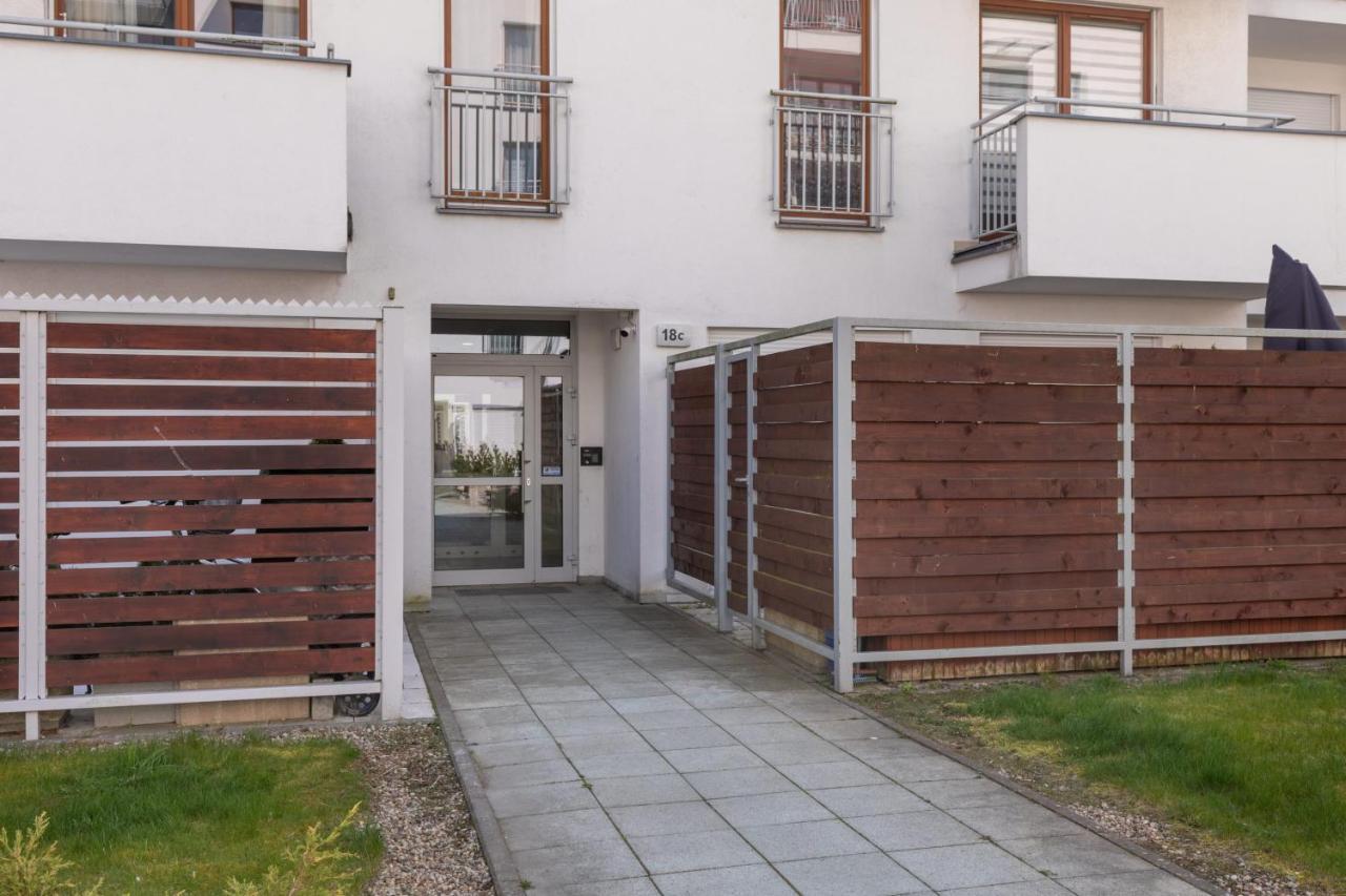 Platan Center Iv By Renters Apartment