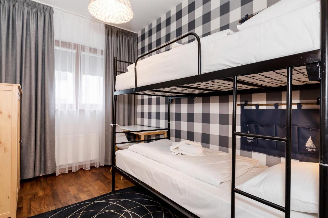 Platan Center Iv By Renters *