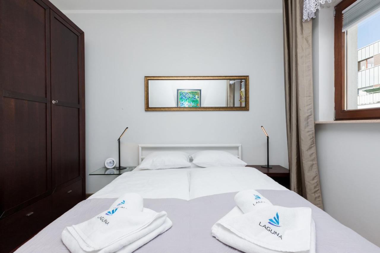Platan Center Iv By Renters Apartment *