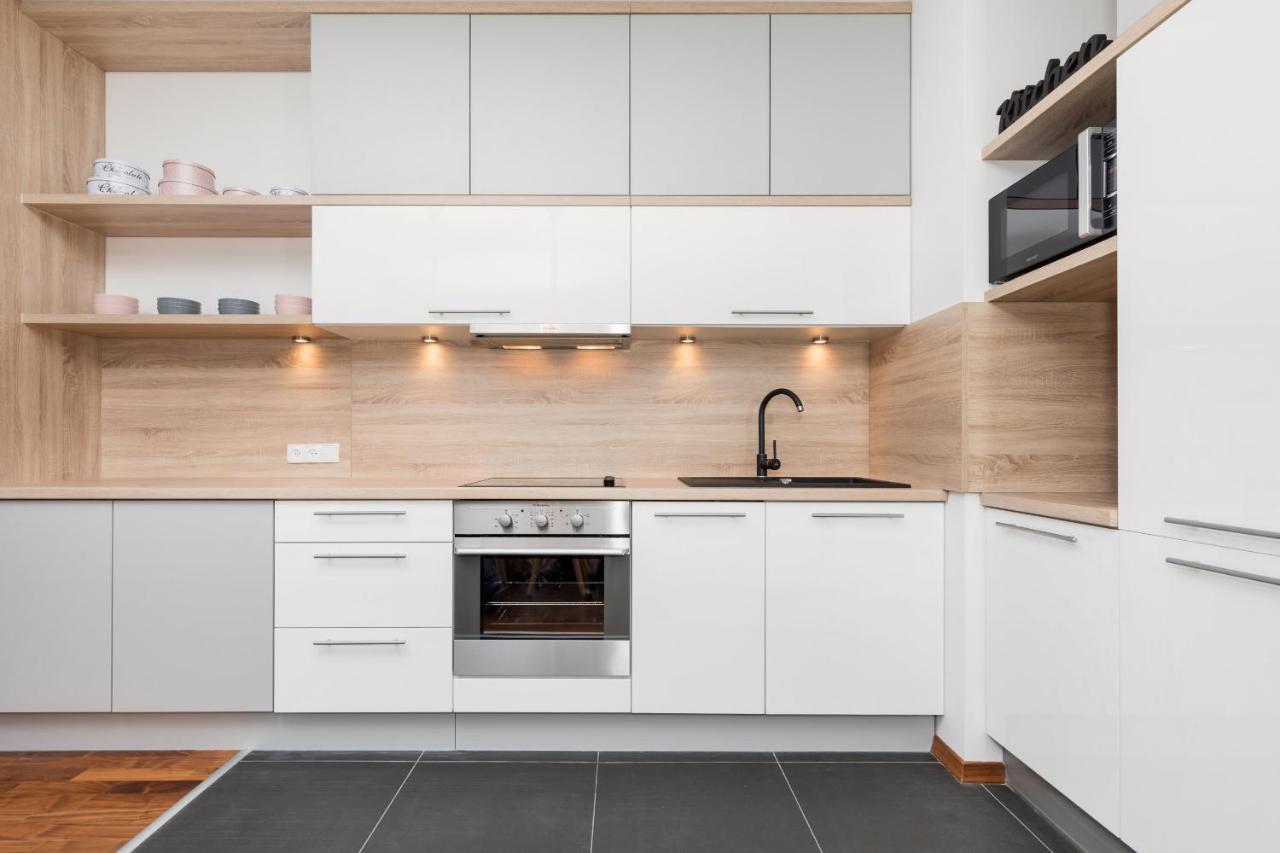Apartment Platan Center Iv By Renters