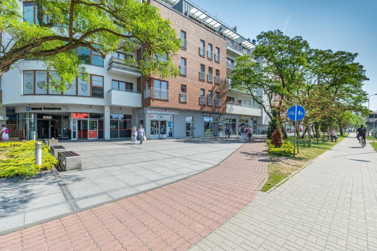 Platan Center Iv By Renters *